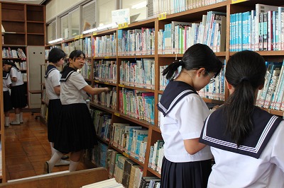 読書週間 半田市立亀崎中学校